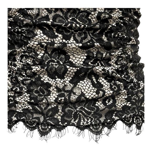 Black Lace & Satin Top - White House Black Market Women’s Size 2 - Vintage - Picture 9 of 16